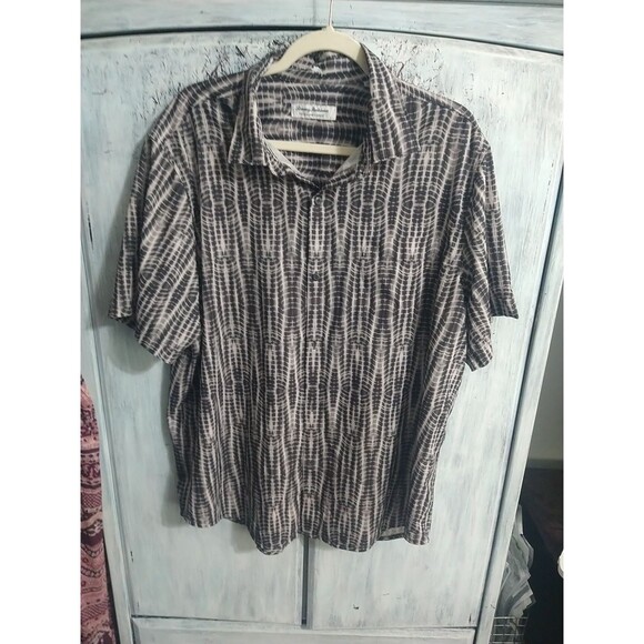 Tommy Bahama Button Down Mens  Collared Shirt Sz Xl - Picture 1 of 10